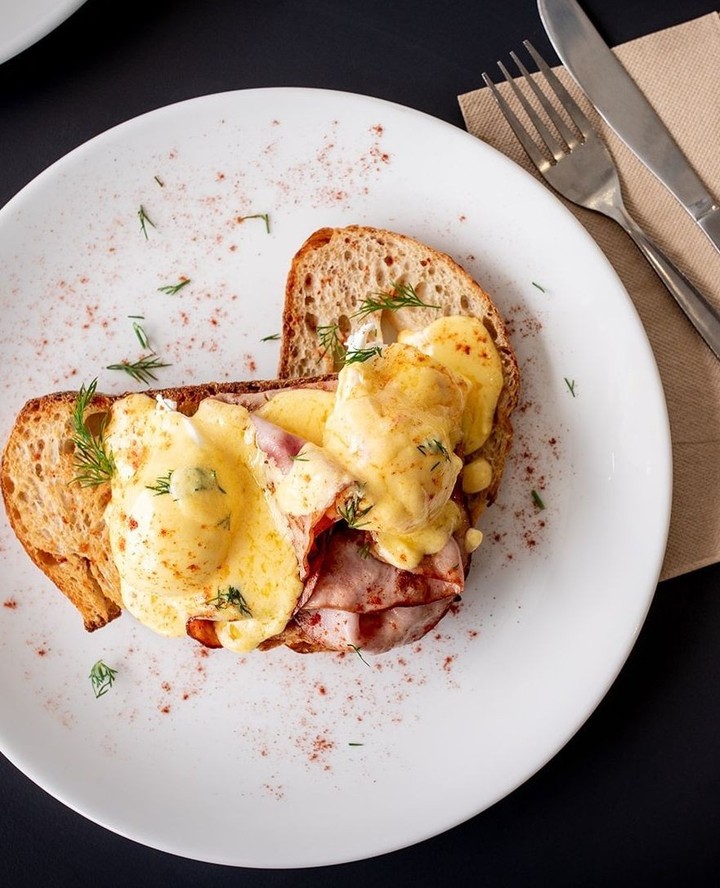 Classic breakfast options that are perfectly poached and totally satisfying ๐ฅโจ