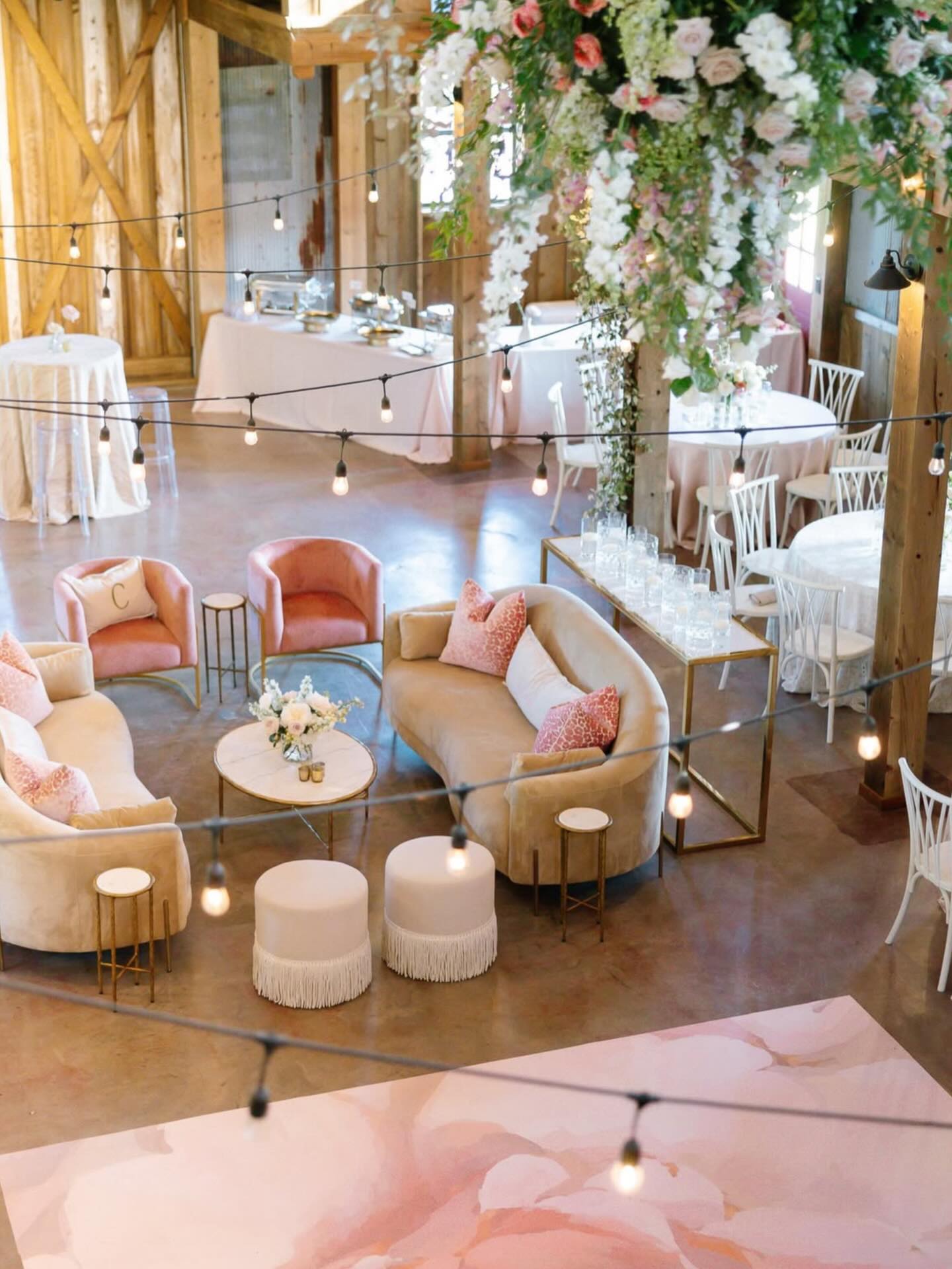 ‘Tis the season to make your vision come alive!
VENDORS:
Planning + Design: @gretchenlarkanevents
Production Design: @cae_lr
Floral Design: @tanarahluxefloral
Photography: @raeganbuckleyphoto
Videography: @blueshadowfilms
Venue: @bellaterraestate
Rentals: @eventology_us
Entertainment: @djchadmansfield
Soft Goods: @accollectiveco
Custom Hats: @thebusybee_