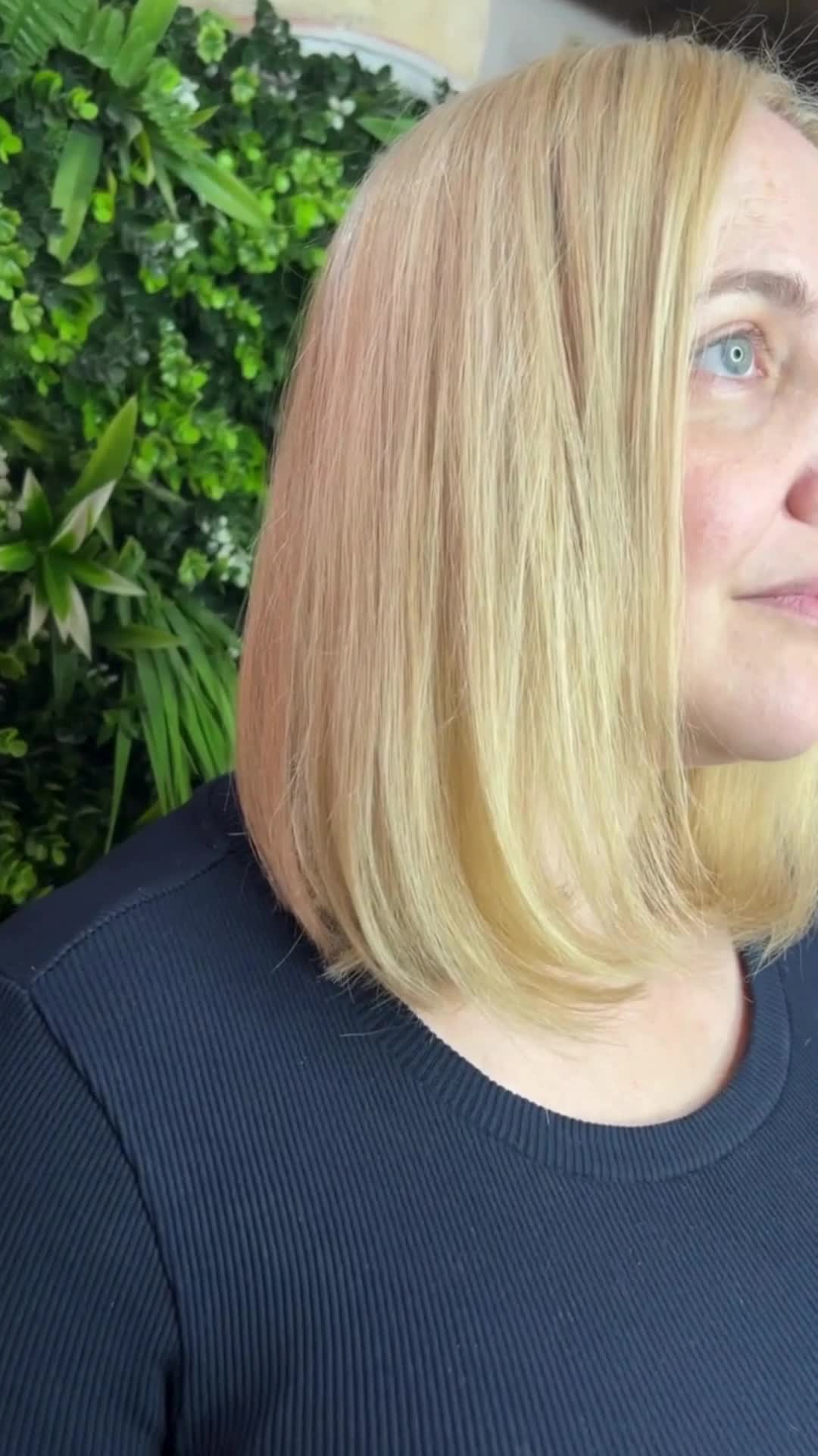 One thing’s certain… Mr T understands blondes
ㅤ
Blonde that feels fresh, light and totally ready for summer. Cut clean, toned softly, looking brand new 🤎
ㅤ
Based in Richmond, Melbourne helping blondes feel their absolute best!
ㅤ
ㅤ
ㅤ
ㅤ
•
•
•
•
•
•
🏷️- Melbourne Hair Salon, Richmond Hair Salon, Melbourne Hairstylist, Richmond Hairdresser, Melbourne Curl Cutting Specialist, Freehand Haircut Melbourne, Melbourne Balayage Expert, Richmond Hair Studio, Creative Hair Colour Melbourne, Award Winning Hair Salon Melbourne