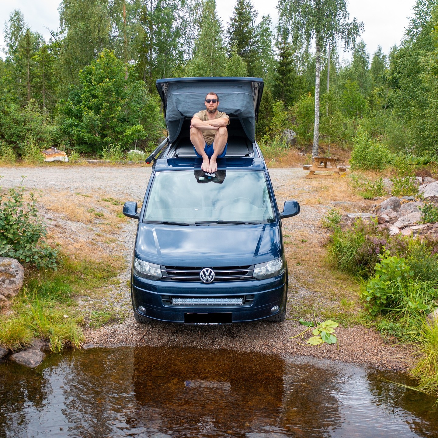 Nach dem Urlaub ist vor dem Urlaub!
Jetzt ist die Zeit deinen Camper (Wohnwagen, Wohnmobil, Van) zu pflegen und die Wartungsarbeiten durchzuführen und ihn für die nächste Saison fit zu machen.
#Luftheizung einbauen
# Dachluke, Fenster neu abdichten
# Sichtfugen erneuern
#Unterboden, Aufbau kontrollieren