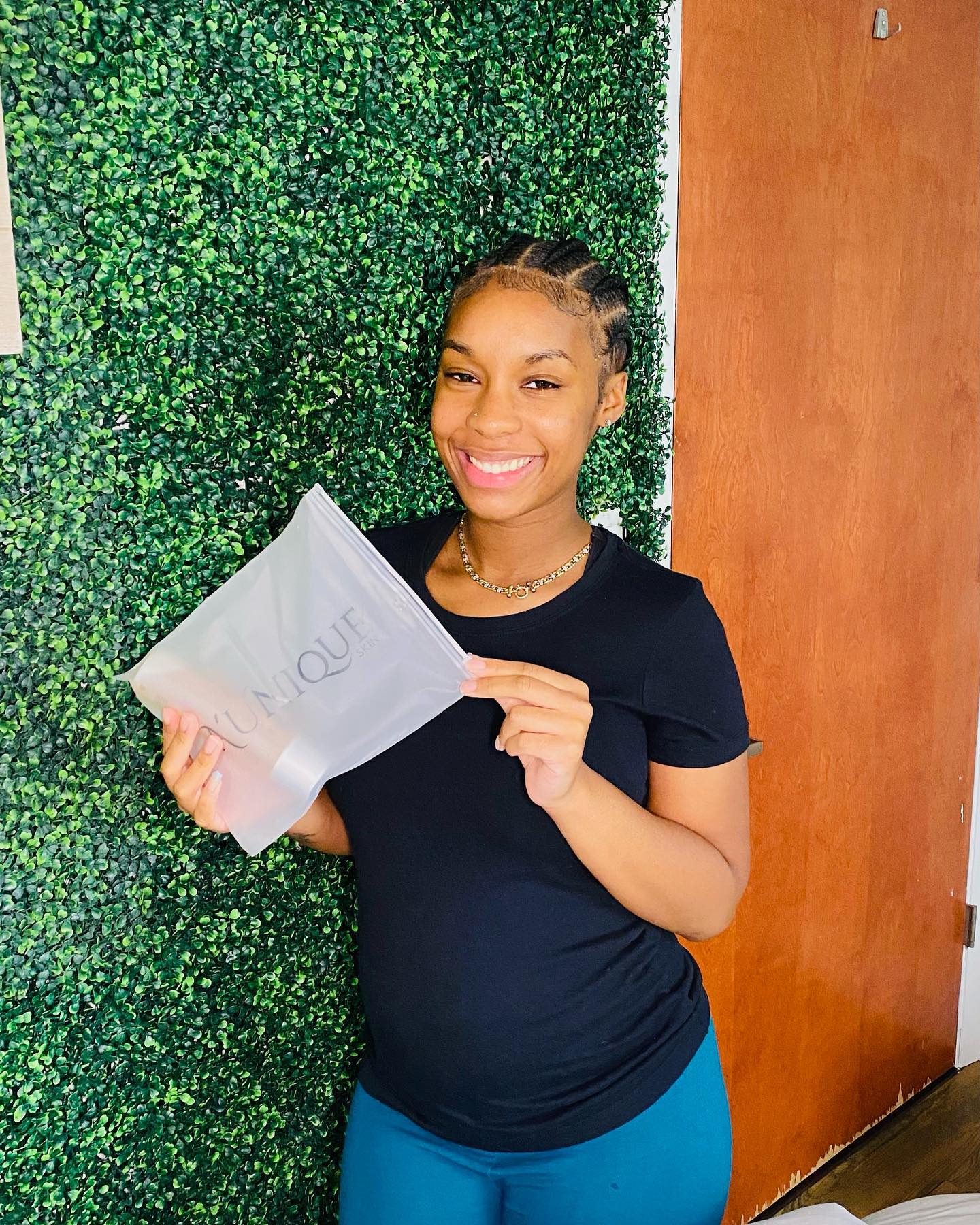 Discover the secret to radiant and flawless skin! At A'Unique Skin Store, we're committed to providing you with high-quality skincare products that are carefully developed to suit all skin types. #SkincareGoals #AUniqueSkin facials #oilyskin #deepporecleansing #hyperpigmentation #browardesthetician #ftlauderdaleesthetician #coralspringsesthetician #broward #coralsprings #ftlauderdale #tamarac #esthetician #parkland #miami #broward #northlauderdale #boca #womeninbusiness #womenempowerment #women #men #lovetheskinyourein #florida #beauty