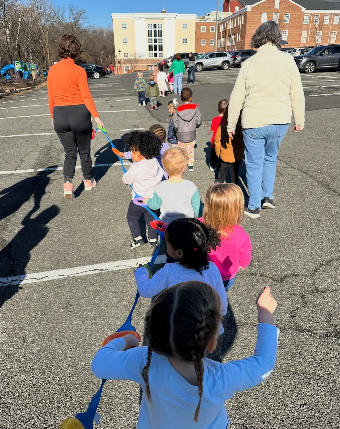 Fire drills are an important part of keeping our school safe! A couple of weeks ago, all classes practiced calmly exiting the building with their teachers, helping reinforce routines that build confidence, security, and preparedness 🚨