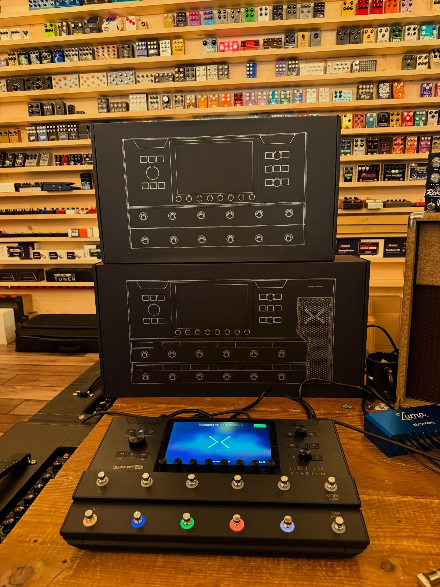 Line 6 Helix Stadium and Stadium XL are available now at GB Music & Sound, Canada’s destination for tone!