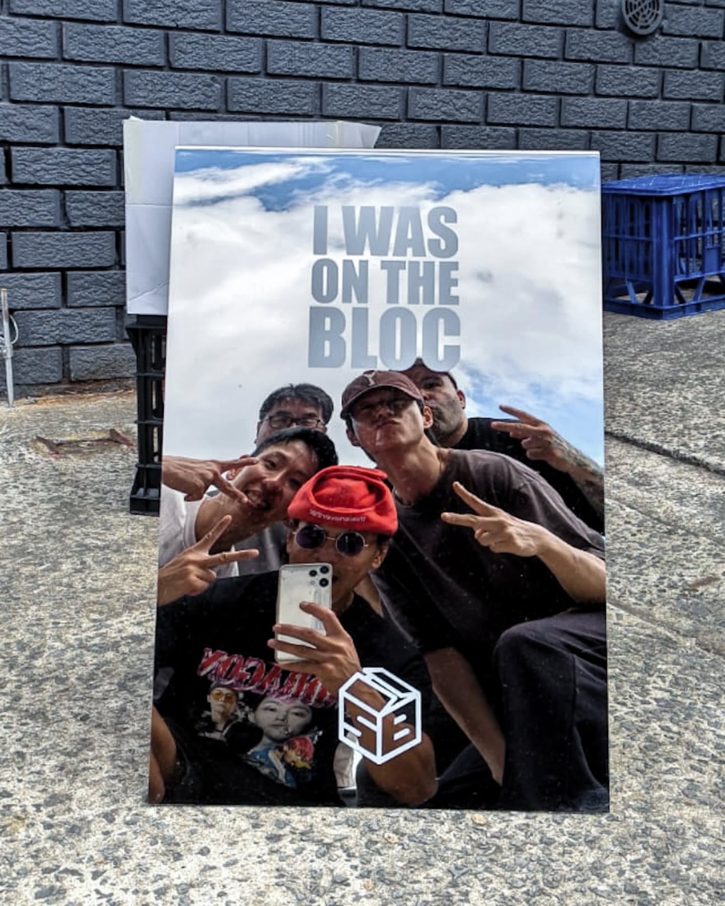 AND JUST LIKE THAT, we've finished up another amazing event with our good friends @fivetwo.coffee 🫶🏼 thank you to those who came through and enjoyed their coffee and stayed for the vibes ( shoutout to @_tokn_ once again! ), it's honestly been our dream to do these events with y'all!