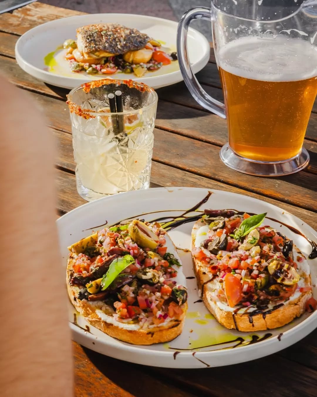 Golden hour at Alchemy looks a little like this 🥂
Introducing our Olive Grove & Garden Salsa. Think charred bread, salty warm olives, and whipped fetta that’s almost too pretty to eat.. (almost)
Tag someone who owes you a lunch date 👇