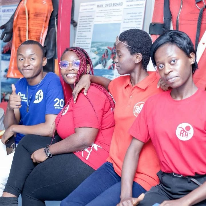 🎉⭐️ Retour d'émission de la 4eme édition annuelle de notre HAPPY FRIDAY.
#SRHPE #SRHPFI #SRH+
_____________
🎉⭐️ Back from the 4th annual HAPPY FRIDAY.
#SRHPE #SRHPFI #SRH+