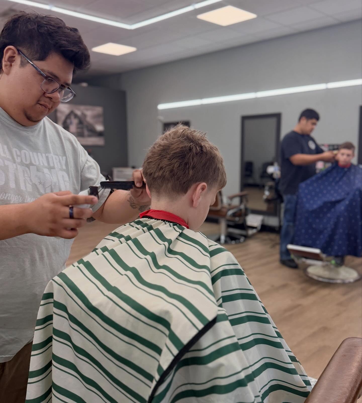 Men’s cuts, fades, beard trims + straight razor shaves.
📍Caddo Mills, TX
Schedule online or call shop.
903-708-4055
cmbarbershoptx.com/booking