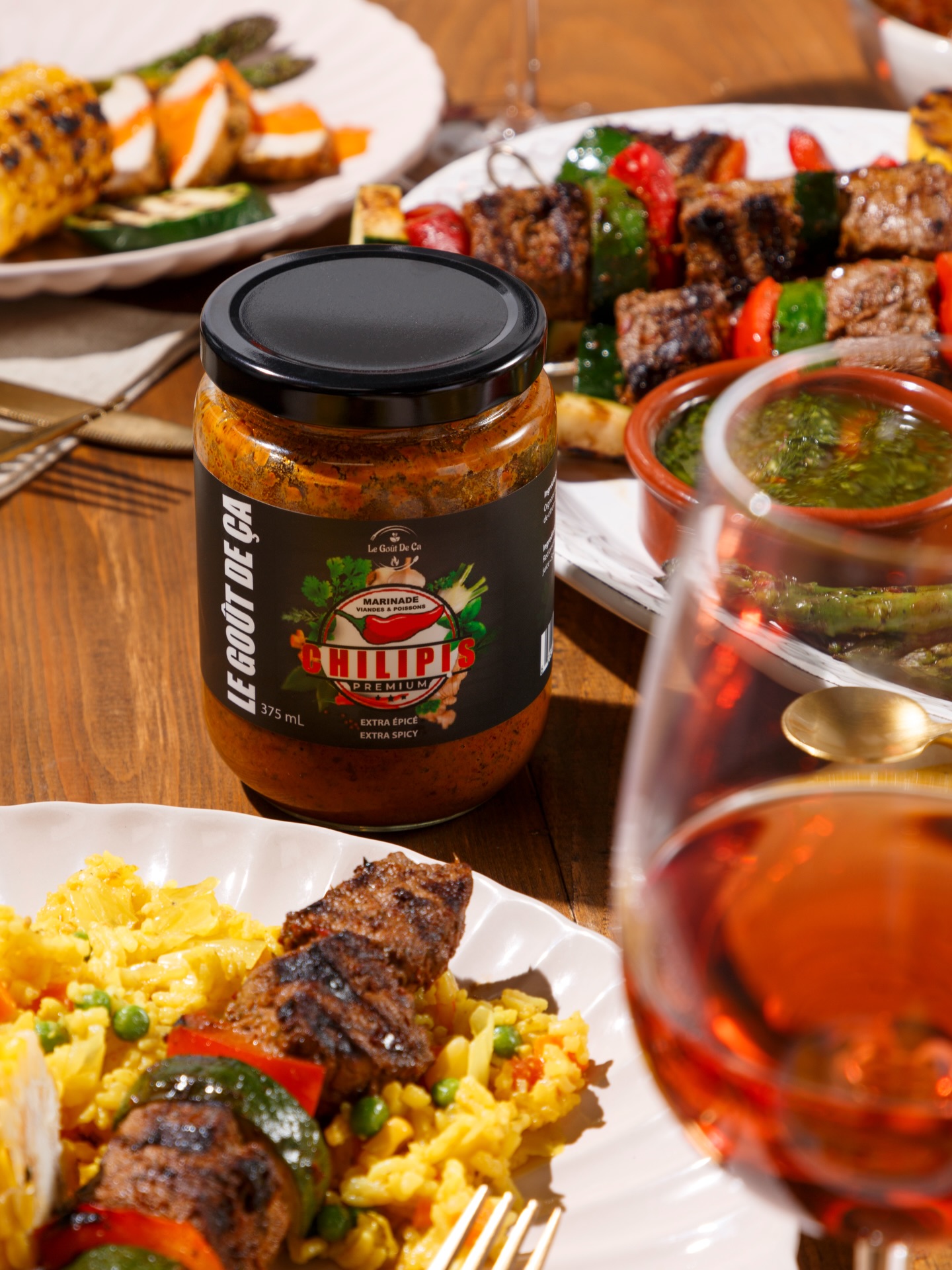 🌶️🔥 CHILIPIS — notre best seller, point final.
Si tu connais… tu sais déjà 😮🔥
Si tu connais pas… prépare-toi.
C’est LA marinade signature
celle qui a fait tomber tout le monde amoureux de nos produits 💥
🌶️ Piments rouges bien présents
🧄 Un mélange d’épices riche et profond
🔥 Un goût intense qui reste en bouche
C’est pas juste une marinade…
c’est notre identité en pot.
Parfaite pour :
Poulet 🍗 | Bœuf 🥩 | Grillades 🔥| Fruits de mer🦐🐟
Riz collé 🍚 | Ragoût 🍲
Une fois que tu goûtes…
tu ne cuisines plus jamais pareil.
Bienvenue dans le phénomène Le Goût de Ça.
#legoutdeca #marinade #caribbeanfood #foodie #epice