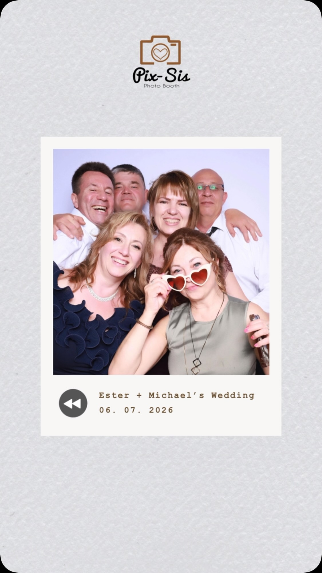Long over due, but worth the wait 🤍 Throwback to Ester & Michael’s wedding photo booth moments! 📸
.
#winnipegweddings #winnipegphotobooth #weddingphotobooth #pixsisphotobooth