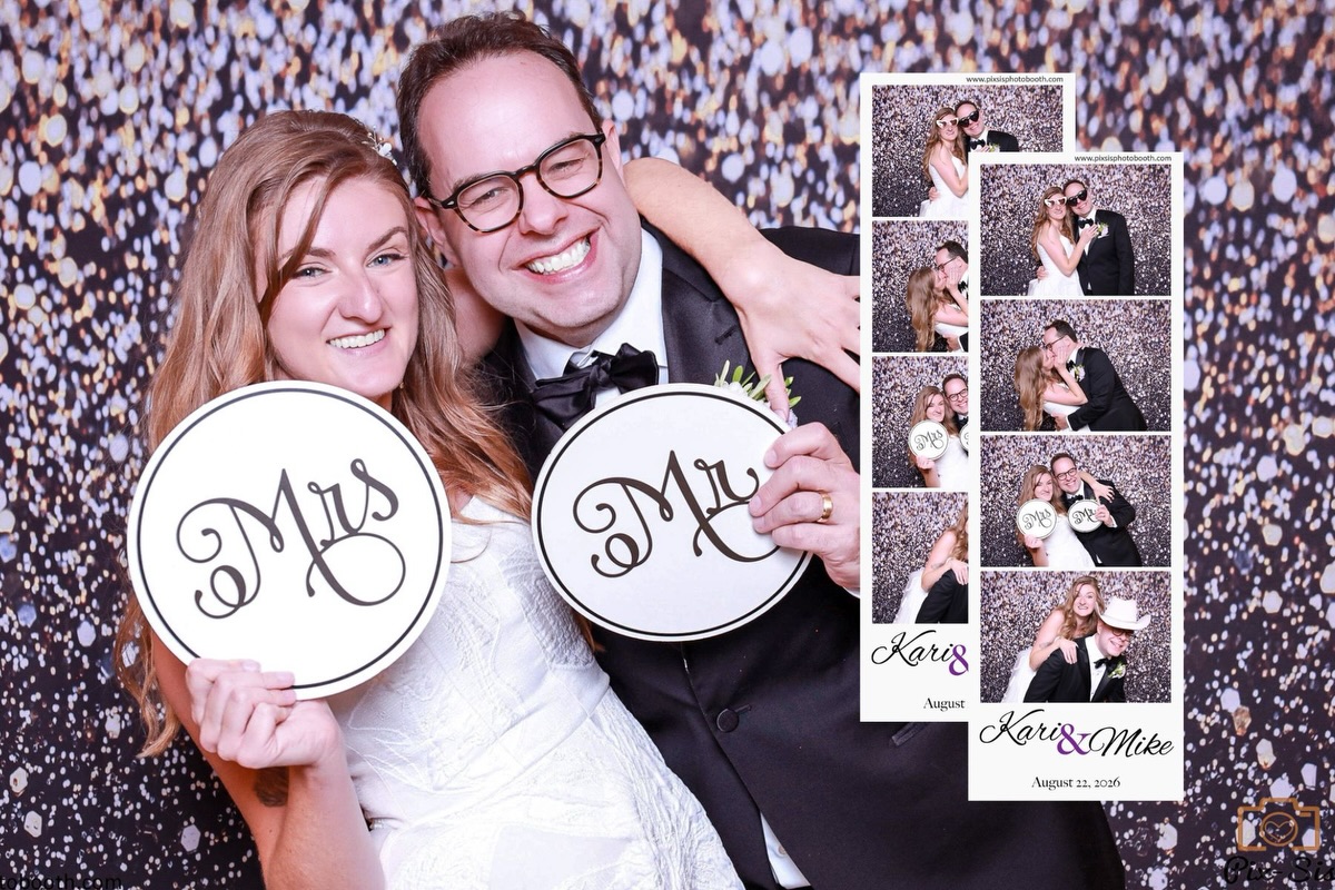 Congratulations to the newlyweds, Kari & Mike! 💍✨ Thank you so much for having us be part of your special day and for letting us capture the fun in the photo booth! 📸❤️
#winnipegweddings #Newlyweds #WeddingDay #WeddingPhotoBooth #winnipegweddingphotography