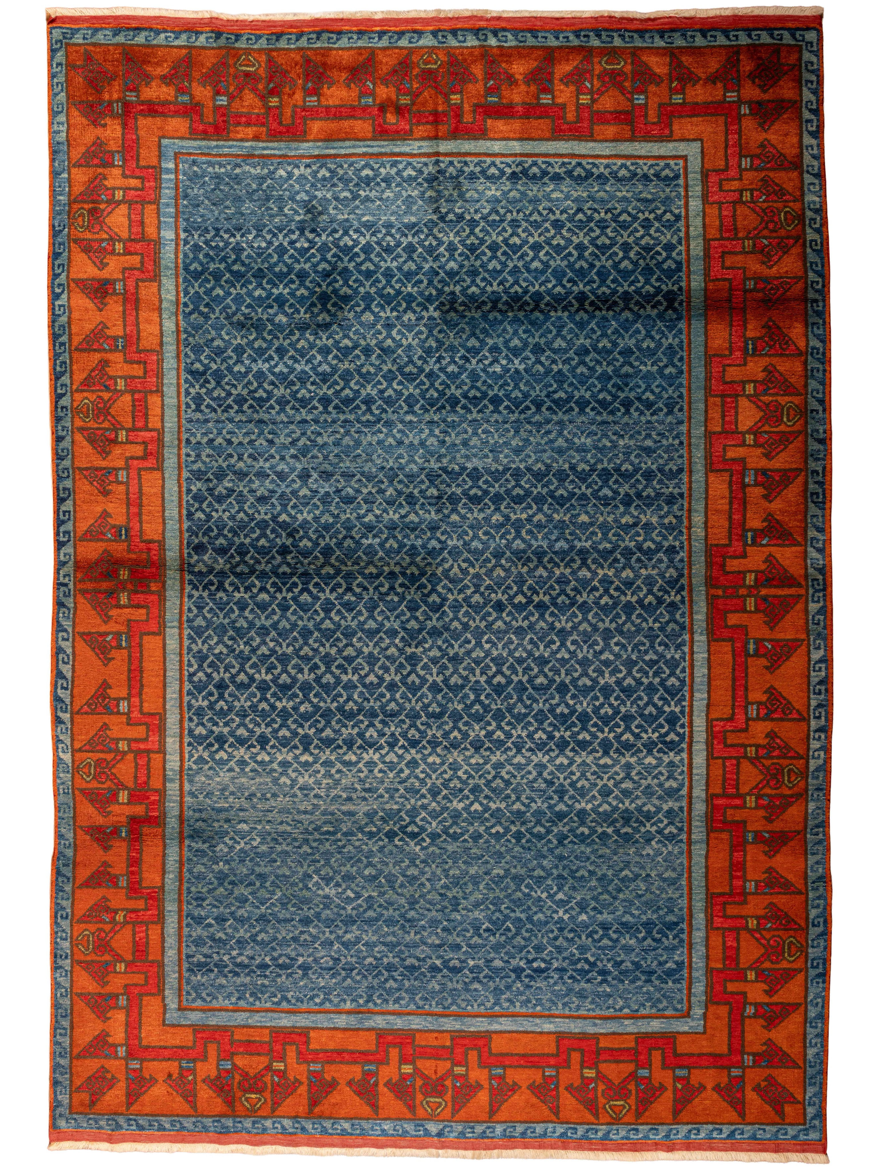 Selçuk Mirası Koleksiyonu Dokuma Halı - 3,11m x 2,14m ölçülerinde ve toplamda 6,65 metrekare alana sahiptir.
Seljuk Heritage Collection Knotted Rug - With dimensions of 3.11m x 2.14m- and 6.65 square meters in total.