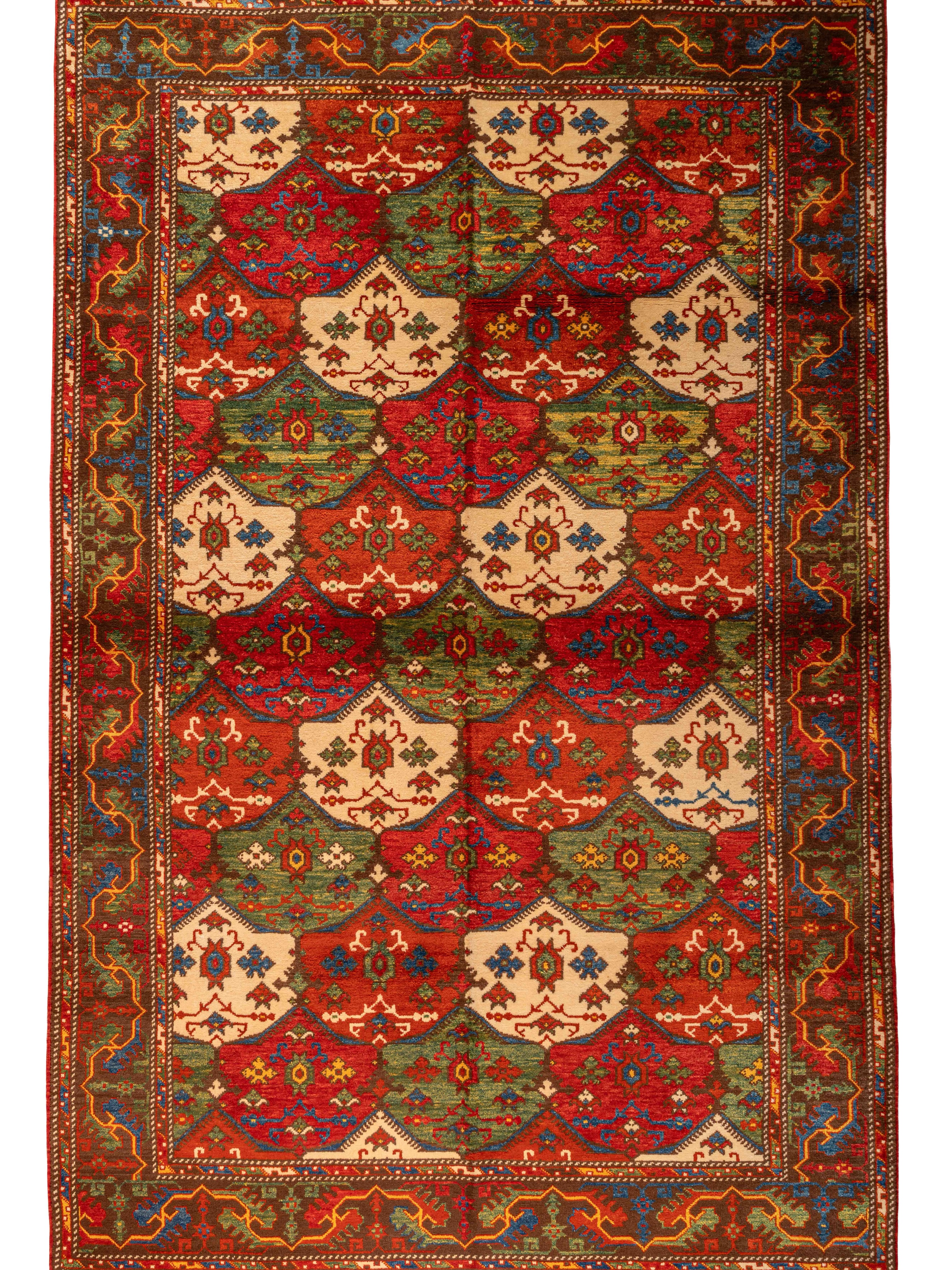 Karpuzlu Uşak Halı - 3,05m x 1,97m ölçülerinde ve toplam 6 metrekare’dir. ✨
Karpuzlu Uşak Knotted Rug - With dimensions of 3.05m x 1.97m- and 6 square meters in total.✨